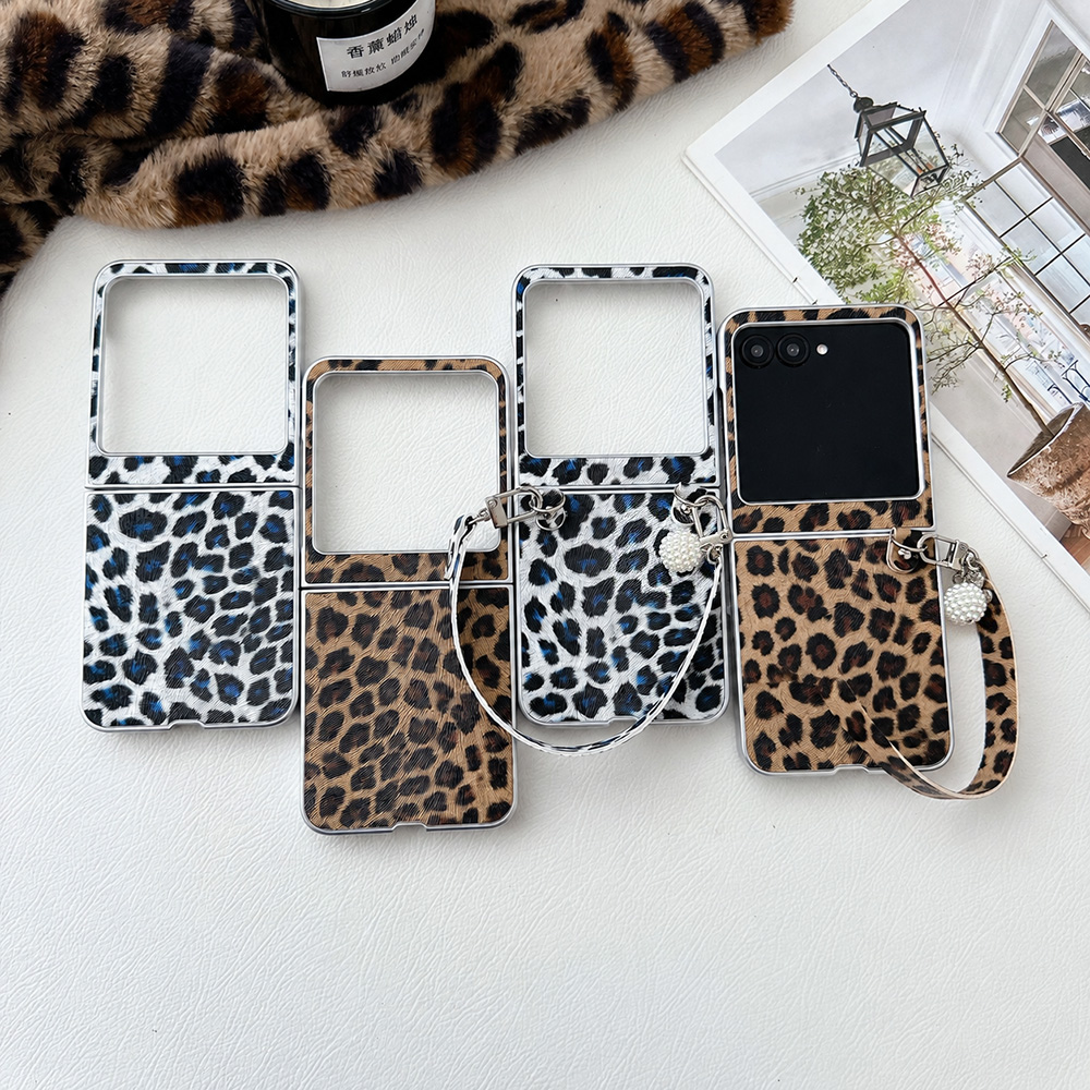 Phone Cases With Pictures - Leopard Print Folding Flip Phone Case