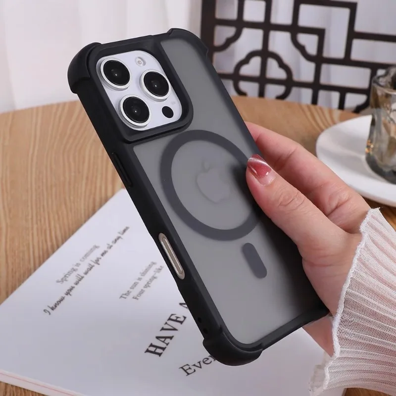 Magnetic Luxury Matte Fall pre - огляд і ціна Phone Cases Louis Vuitton