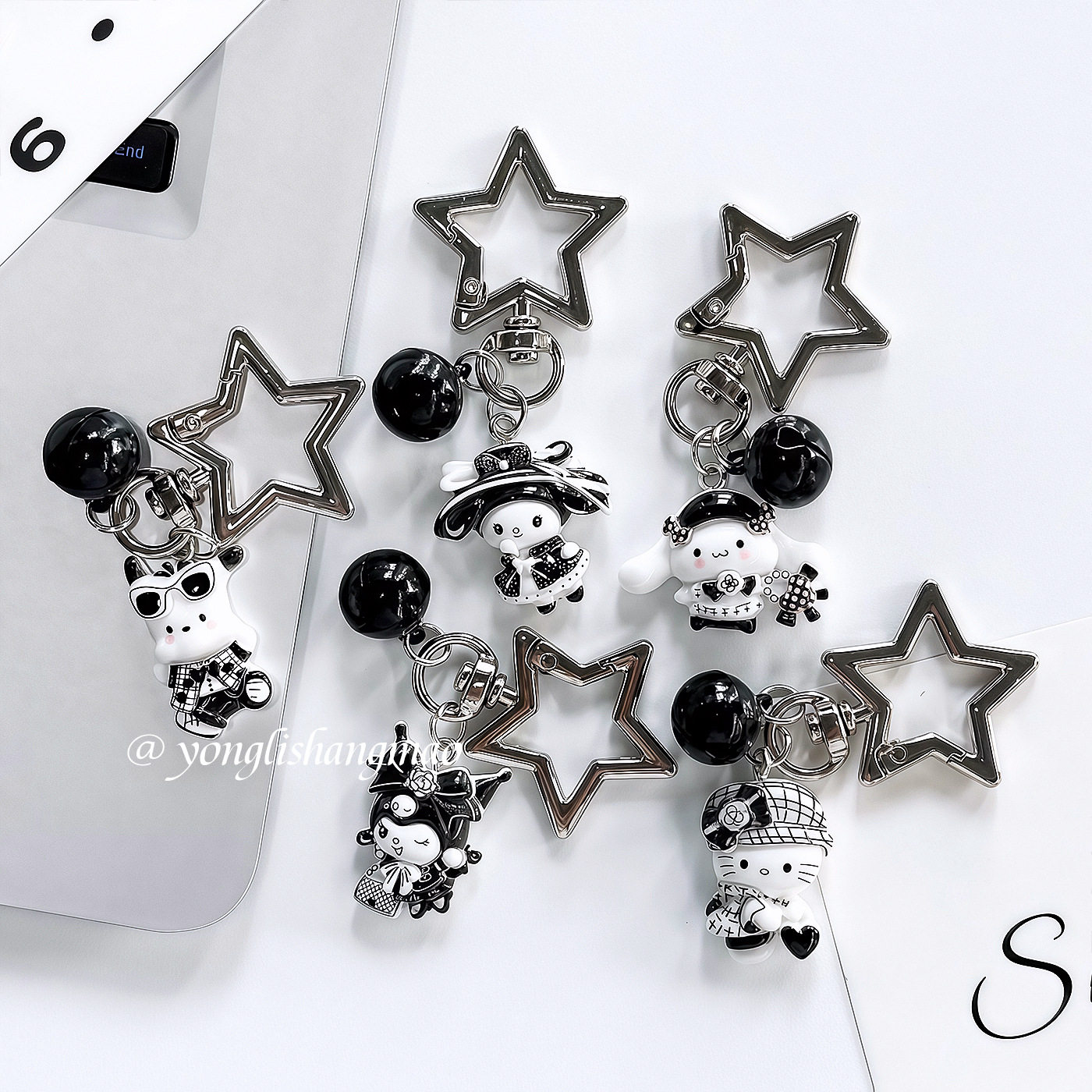 Vintage Y2k Sanrio Hello Kitty - огляд і ціна Phone Cases With Charms